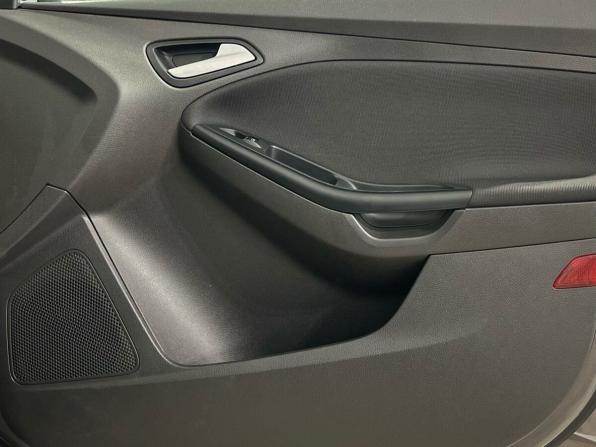 Ford Focus III с пробегом 2013 года, цена 845 000 рублей, 137462 км, седан, Автокод Объявления