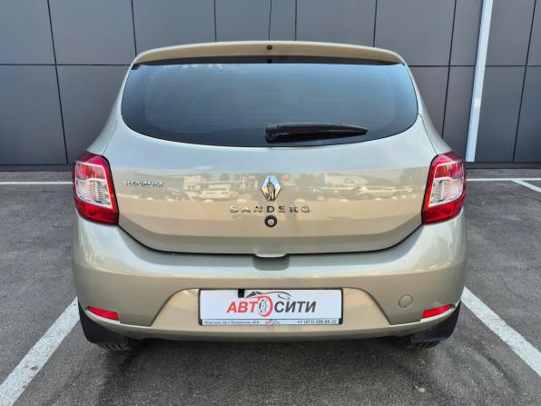 Renault Sandero II с пробегом 2014 года, цена 715 000 рублей, 147800 км, хэтчбек, Автокод Объявления