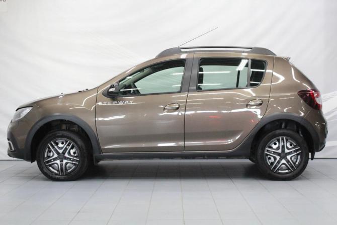 Renault Sandero II Рестайлинг с пробегом 2019 года, цена 1 199 000 рублей, 66970 км, хэтчбек, Автокод Объявления
