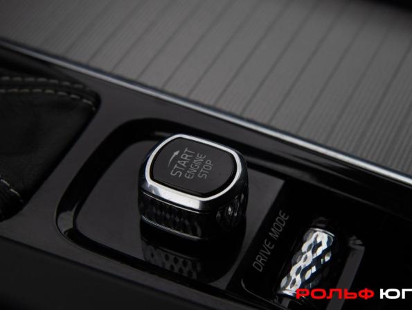 Volvo XC60 II с пробегом 2018 года, цена 3 568 000 рублей, 91153 км, внедорожник, Автокод Объявления