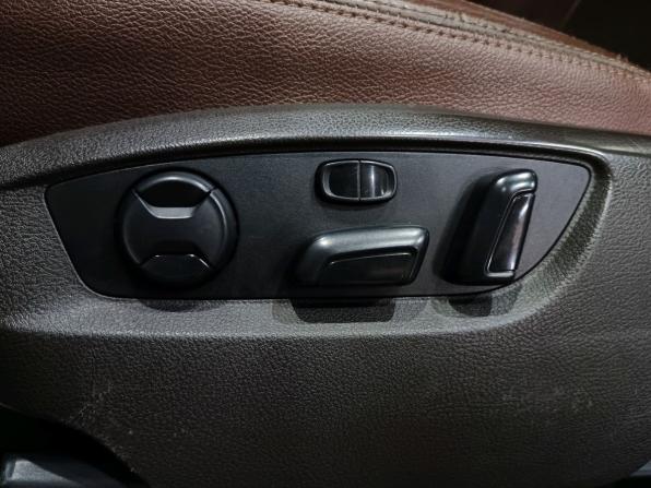 Volkswagen Touareg II с пробегом 2011 года, цена 1 690 000 рублей, 258910 км, внедорожник, Автокод Объявления