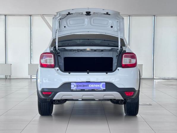 Renault Logan II Рестайлинг с пробегом 2020 года, цена 1 160 000 рублей, 114780 км, седан, Автокод Объявления