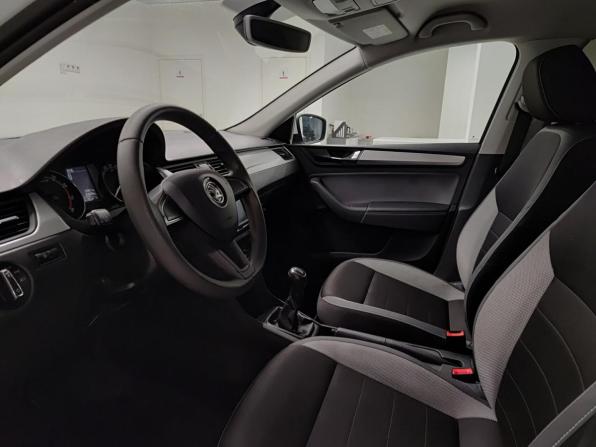 Skoda Rapid I Рестайлинг с пробегом 2019 года, цена 1 167 000 рублей, 163886 км, лифтбек, Автокод Объявления
