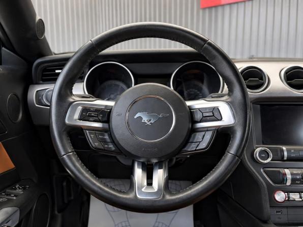 Ford Mustang VI Рестайлинг с пробегом 2019 года, цена 2 637 000 рублей, 85294 км, купе, Автокод Объявления