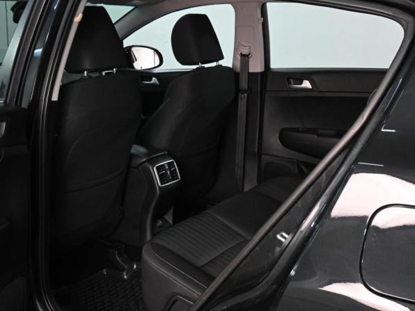 Kia Sportage IV Рестайлинг с пробегом 2019 года, цена 2 159 000 рублей, 163866 км, внедорожник, Автокод Объявления
