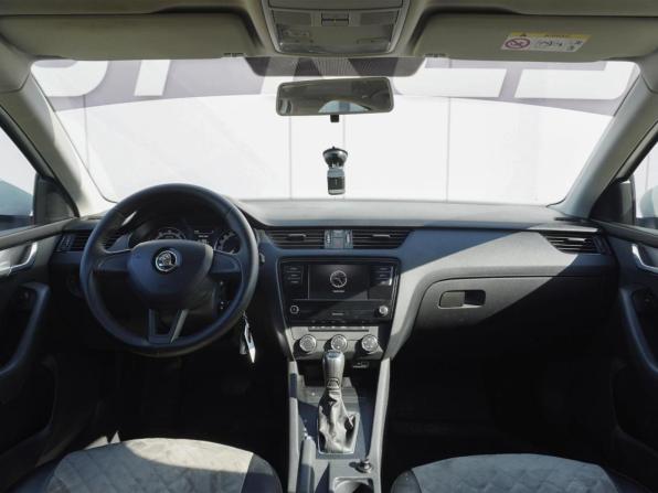 Skoda Octavia III (A7) Рестайлинг с пробегом 2018 года, цена 1 329 000 рублей, 201981 км, лифтбек, Автокод Объявления