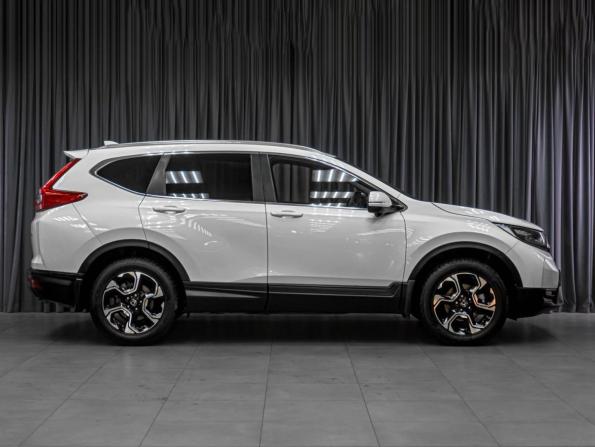 Honda CR-V V с пробегом 2017 года, цена 2 749 000 рублей, 102890 км, внедорожник, Автокод Объявления
