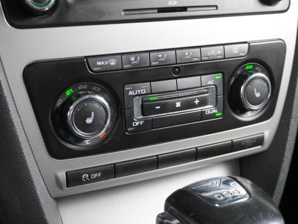 Skoda Octavia II (A5) Рестайлинг с пробегом 2010 года, цена 869 000 рублей, 255006 км, лифтбек, Автокод Объявления