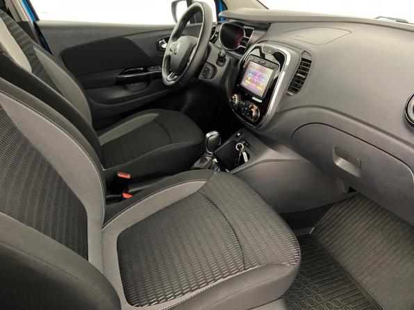 Renault Kaptur I с пробегом 2017 года, цена 1 325 000 рублей, 107222 км, внедорожник, Автокод Объявления