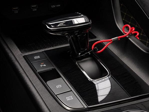 Hyundai Elantra VII (CN7) с пробегом 2022 года, цена 1 742 000 рублей, 32000 км, седан, Автокод Объявления