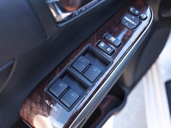 Toyota Camry VII (XV50) Рестайлинг с пробегом 2016 года, цена 2 399 000 рублей, 83294 км, седан, Автокод Объявления