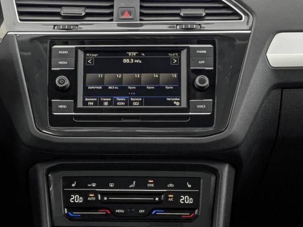 Volkswagen Tiguan II Рестайлинг с пробегом 2021 года, цена 2 640 000 рублей, 59202 км, внедорожник, Автокод Объявления