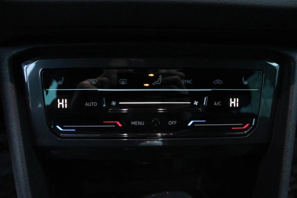 Volkswagen Tiguan II Рестайлинг Вологда  - изображение 13