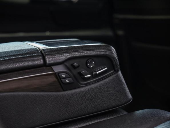 BMW 7 серии V (F01/F02/F04) Рестайлинг с пробегом 2012 года, цена 1 650 000 рублей, 264928 км, седан, Автокод Объявления