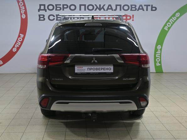 Mitsubishi Outlander III Рестайлинг 3 с пробегом 2019 года, цена 1 830 000 рублей, 103000 км, внедорожник, Автокод Объявления