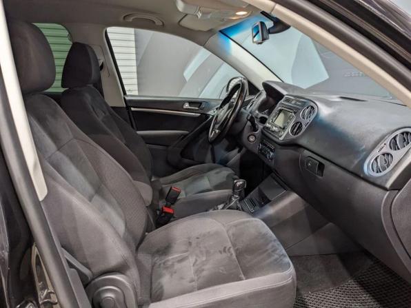 Volkswagen Tiguan I Рестайлинг с пробегом 2012 года, цена 1 095 000 рублей, 279700 км, внедорожник, Автокод Объявления