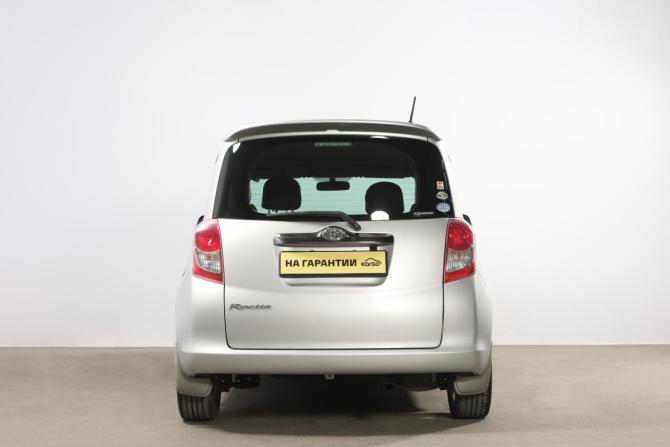 Toyota Ractis I с пробегом 2010 года, цена 949 000 рублей, 179000 км, хэтчбек, Автокод Объявления