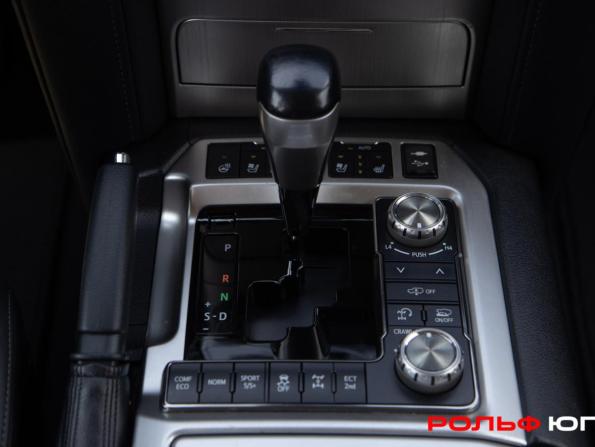Toyota Land Cruiser 200 Series Рестайлинг 2 с пробегом 2018 года, цена 7 418 000 рублей, 82677 км, внедорожник, Автокод Объявления