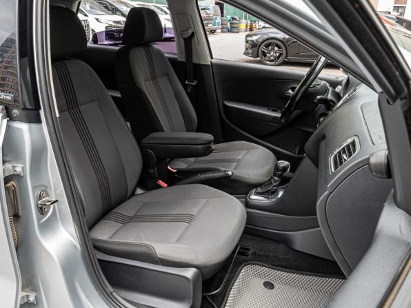 Volkswagen Polo V Рестайлинг с пробегом 2016 года, цена 1 220 000 рублей, 141032 км, седан, Автокод Объявления