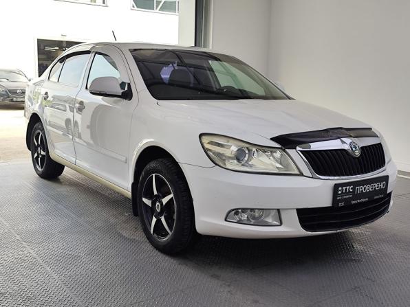 Skoda Octavia II (A5) Рестайлинг с пробегом 2012 года, цена 900 000 рублей, 180000 км, лифтбек, Автокод Объявления