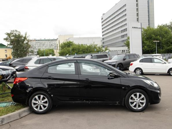 Hyundai Solaris I с пробегом 2012 года, цена 738 000 рублей, 239517 км, седан, Автокод Объявления