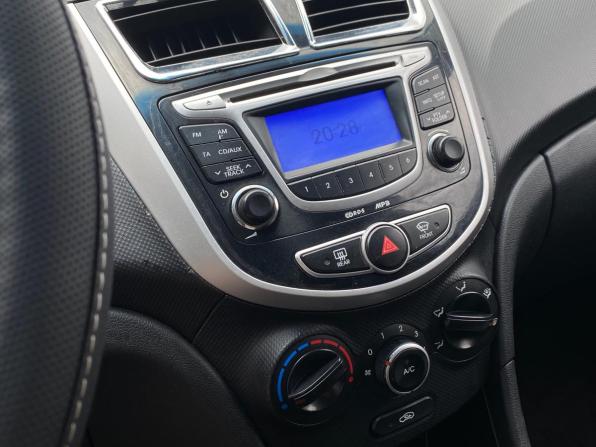 Hyundai Solaris I с пробегом 2014 года, цена 569 000 рублей, 220819 км, седан, Автокод Объявления