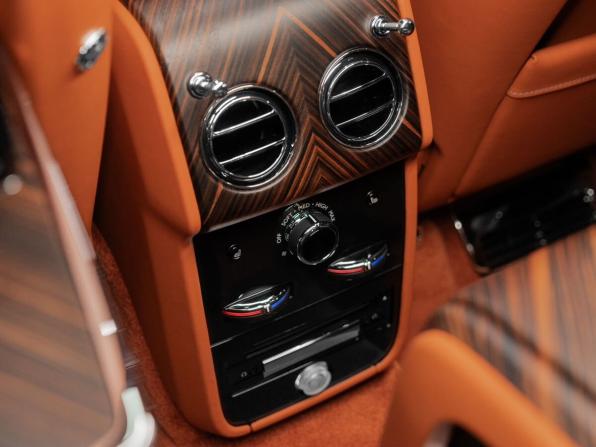Rolls-Royce Cullinan I с пробегом 2019 года, цена 43 700 000 рублей, 4318 км, внедорожник, Автокод Объявления
