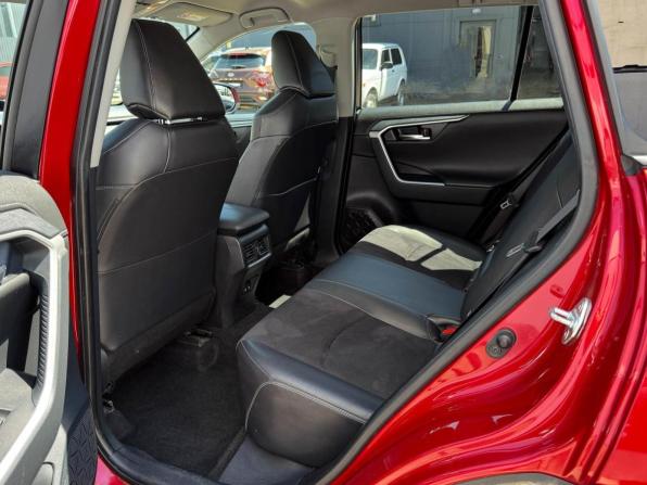 Toyota RAV4 V (XA50) с пробегом 2021 года, цена 3 099 000 рублей, 80586 км, внедорожник, Автокод Объявления