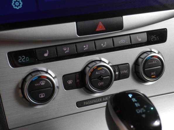 Volkswagen Passat CC I Рестайлинг с пробегом 2012 года, цена 1 249 000 рублей, 241876 км, седан, Автокод Объявления