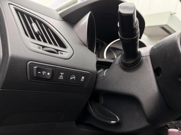Hyundai ix35 I Рестайлинг с пробегом 2013 года, цена 1 235 000 рублей, 233802 км, внедорожник, Автокод Объявления