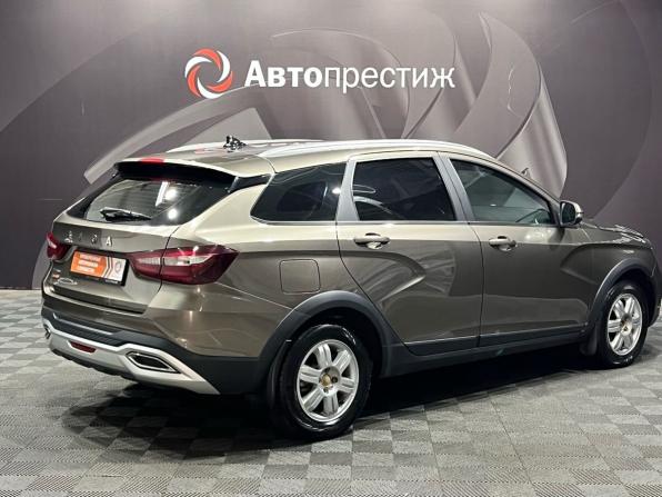 Lada (ВАЗ) Vesta I Рестайлинг (NG) с пробегом 2024 года, цена 1 450 000 рублей, 35900 км, универсал, Автокод Объявления