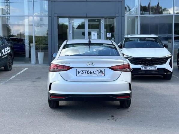 Hyundai Solaris II Рестайлинг с пробегом 2021 года, цена 1 750 000 рублей, 16057 км, седан, Автокод Объявления