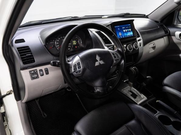 Mitsubishi Pajero Sport II с пробегом 2012 года, цена 1 330 000 рублей, 320492 км, внедорожник, Автокод Объявления