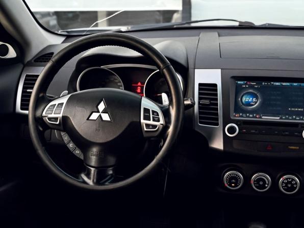 Mitsubishi Outlander II с пробегом 2007 года, цена 899 000 рублей, 284810 км, внедорожник, Автокод Объявления