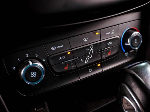 Ford Focus III Рестайлинг с пробегом 2016 года, цена 1 114 000 рублей, 142818 км, хэтчбек, Автокод Объявления