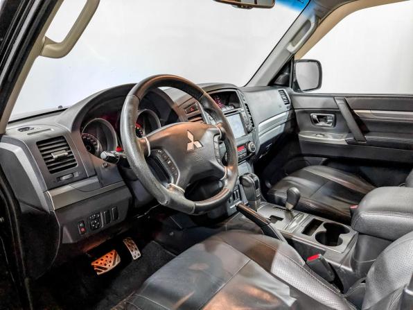 Mitsubishi Pajero IV Рестайлинг 1 с пробегом 2011 года, цена 1 950 000 рублей, 170599 км, внедорожник, Автокод Объявления