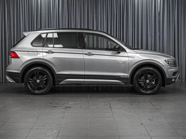 Volkswagen Tiguan II с пробегом 2018 года, цена 2 199 849 рублей, 230920 км, внедорожник, Автокод Объявления