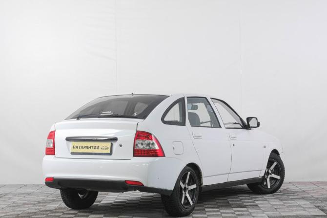 Lada (ВАЗ) Priora I с пробегом 2011 года, цена 449 000 рублей, 300000 км, хэтчбек, Автокод Объявления
