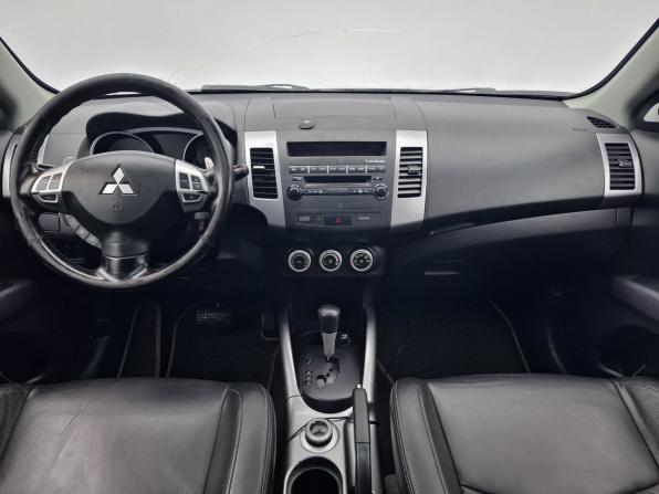 Mitsubishi Outlander II с пробегом 2008 года, цена 900 000 рублей, 216983 км, внедорожник, Автокод Объявления