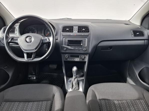 Volkswagen Polo V Рестайлинг с пробегом 2018 года, цена 1 075 000 рублей, 103793 км, седан, Автокод Объявления