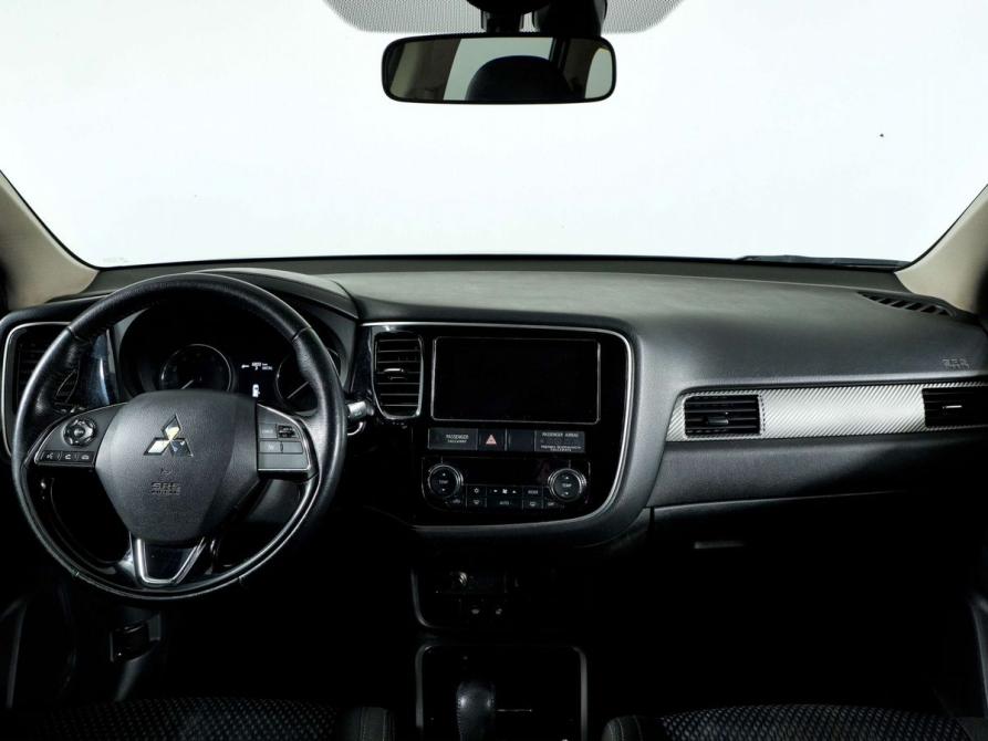 Mitsubishi Outlander III Рестайлинг 2 Санкт-Петербург  - изображение 13