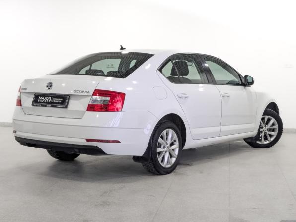 Skoda Octavia III (A7) Рестайлинг с пробегом 2019 года, цена 1 415 000 рублей, 119106 км, лифтбек, Автокод Объявления
