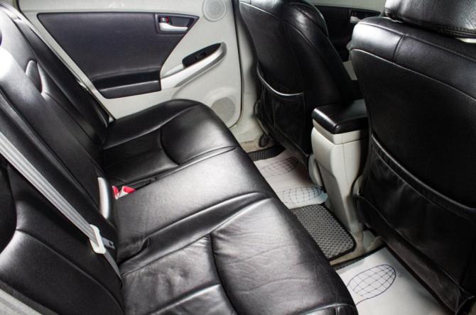 Toyota Prius III (XW30) с пробегом 2009 года, цена 1 099 000 рублей, 181000 км, лифтбек, Автокод Объявления