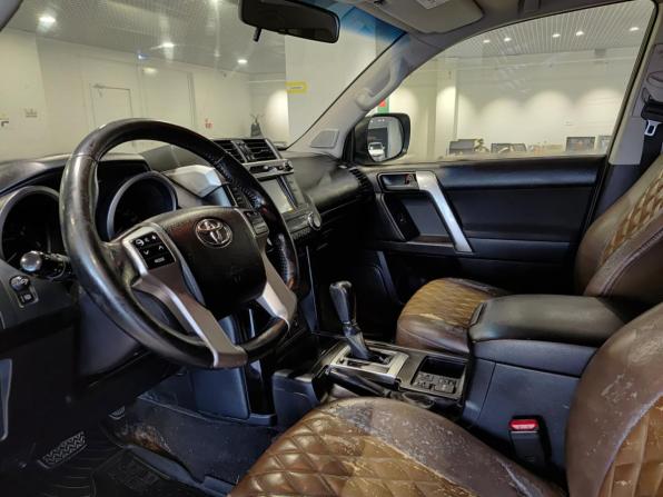 Toyota Land Cruiser Prado 150 Series Рестайлинг 1 с пробегом 2015 года, цена 3 465 000 рублей, 223531 км, внедорожник, Автокод Объявления