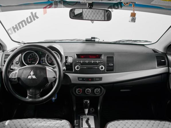 Mitsubishi Lancer X Рестайлинг с пробегом 2011 года, цена 700 000 рублей, 282087 км, седан, Автокод Объявления