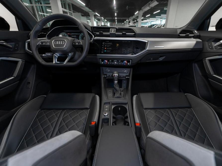 Audi Q3 II (F3) Москва  - изображение 8