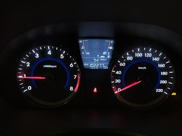 Hyundai Solaris I с пробегом 2012 года, цена 590 000 рублей, 102277 км, седан, Автокод Объявления