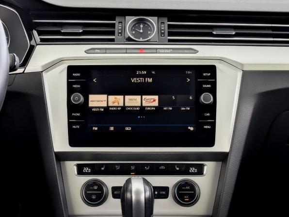 Volkswagen Passat B8 с пробегом 2019 года, цена 2 185 000 рублей, 75901 км, седан, Автокод Объявления