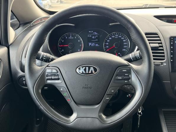 Kia Cerato III с пробегом 2015 года, цена 990 000 рублей, 257195 км, седан, Автокод Объявления