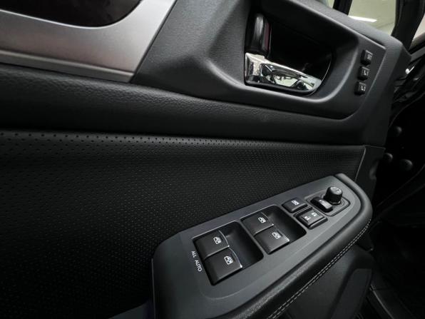 Subaru Legacy VI Рестайлинг с пробегом 2018 года, цена 2 230 000 рублей, 97892 км, седан, Автокод Объявления